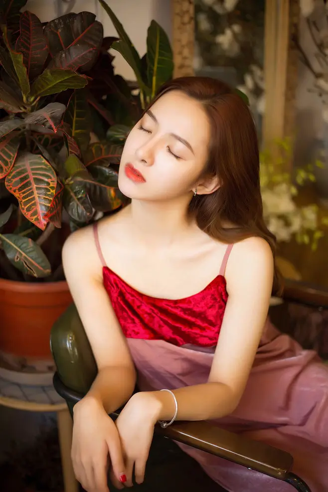 克孜勒苏广州高端商务伴游晓雯
